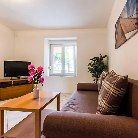 Apartament Gloria *
