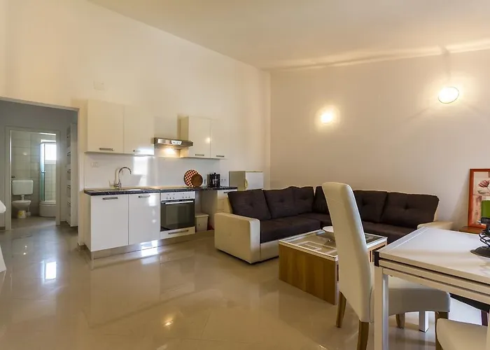 아파트 Gloria Ližnjan