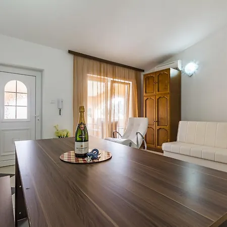 Apartment Gloria