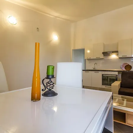 Apartment Gloria *